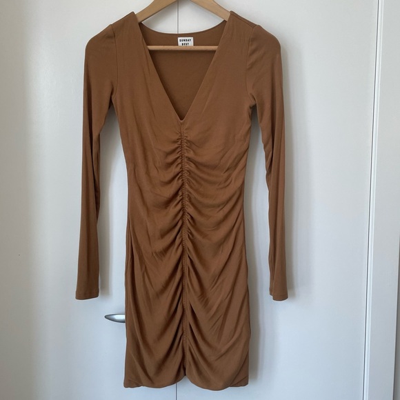 Sunday Best - Aritzia long sleeve dress - Picture 1 of 2